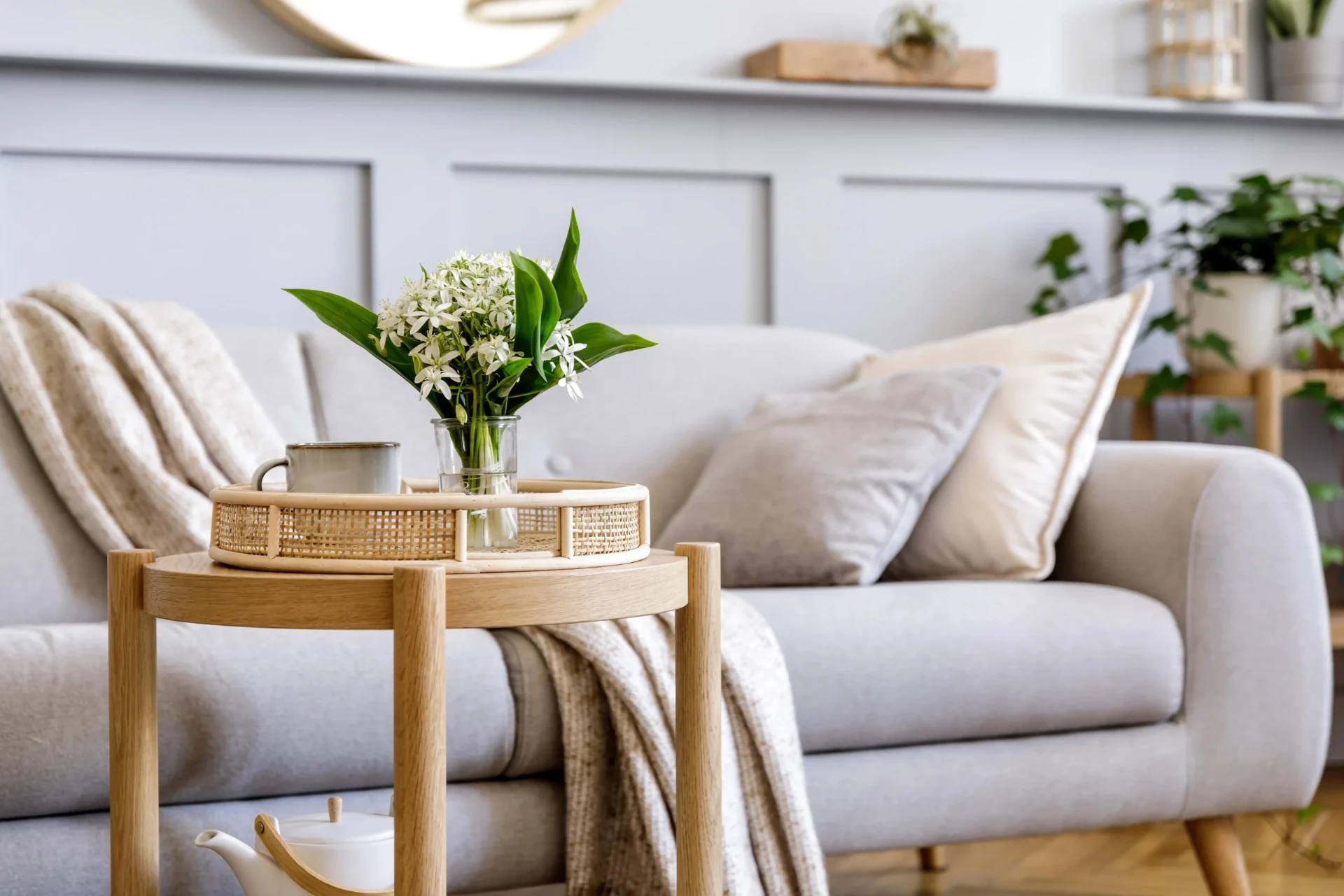 Bright, spotlessly clean living room